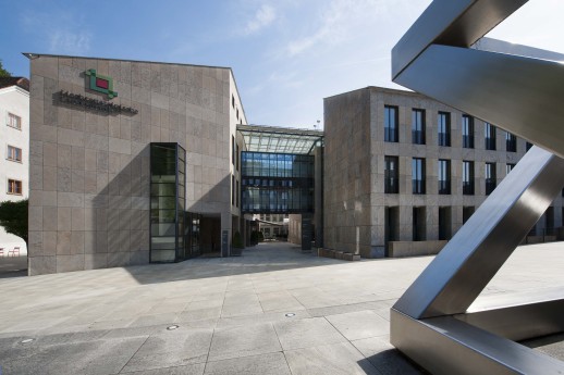 Entrée de la Liechtensteinische Landesbank à Vaduz (Photo : LLB)