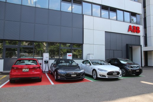 Site d'ABB Suisse à Baden avec Carsharing avec infrastructure pour la recharge rapide des véhicules électriques  (Photo: ABB Suisse)
