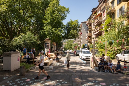 Begegnungszone Kyburgstrasse in Zürich nach der Umgestaltung (Foto: TAZ)