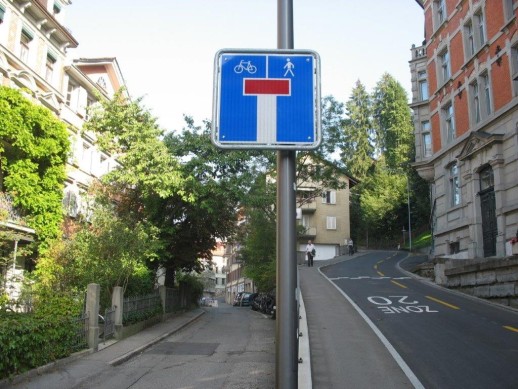 Impasse 2.0: Signaler la perméabilité pour les piétons et les cyclistes (image: Mobilité piétonne Suisse)