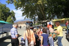 Mobilitätstag Solothurn/Zuchwil 2015: Apéro mit regionalen Produkten (Foto: so!mobil)