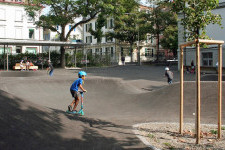 La piste de pump track à proximité du complexe scolaire de Lorraine à Berne est un pump track de grande étendue (photo: Samuel Hubschmid)