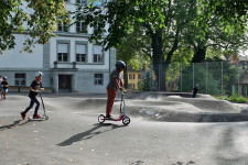 La piste de pump track inaugurée en 2017 à proximité du complexe scolaire de Lorraine à Berne (photo: Samuel Hubschmid)