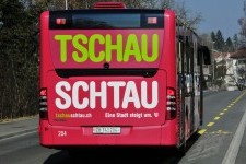 La campagne TSCHAU SCHTAU : le bus urbain – moyen efficace de modération du trafic (photo : Forster Ehrler)