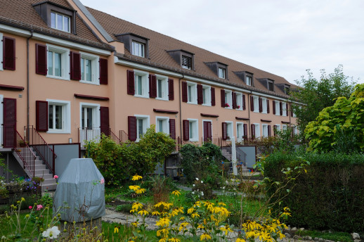 Die Basler Siedlung „Im langen Loh“ hat verschiedene Massnahmen im Bereich Mobilität bereits umgesetzt (Foto: MIWO)  