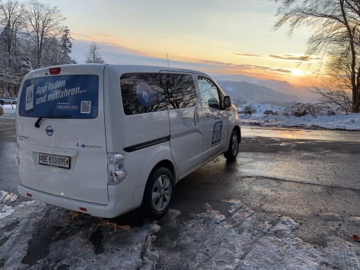 Emmène les passagers même pendant ses loisirs vers des destinations difficilement accessibles par les transports publics: mybuxi au parking Cholgrueb sous le Bantiger, Canton de Berne (Photo: mybuxi)