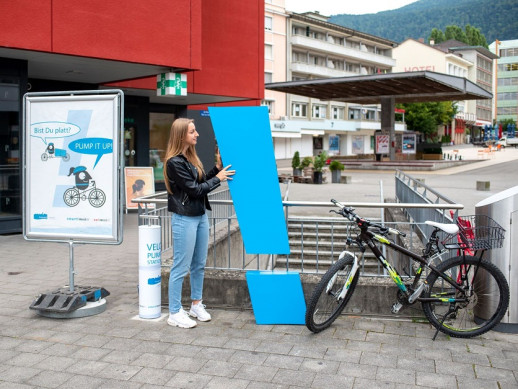 La pompe à vélo sur la Zytplatz à Grange (photo: Thomas Bachmann, Bachmann und Partner)