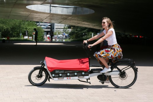 Lancierung des Cargo-Bikesharings auf dem EPFL-Campus (Foto: Alain Herzog, EPFL)