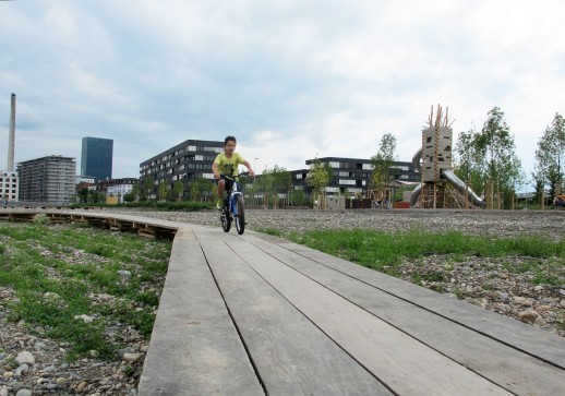 Basierend auf einem Nachhaltigkeitskonzept entsteht in der Erlenmatt Ost in Basel bis 2019 autofreier Wohnraum für 500 Personen (Foto: bfm)