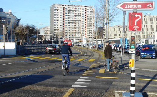 Des pistes cyclables sûres, continues et bien balisées rendent le cyclisme attrayant (Photo : Service des travaux du canton de Berne)