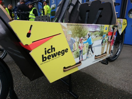 Les Pédaleurs du TCS circulent en ville de Berne avec leur vélos-cargos électriques (photo màd)