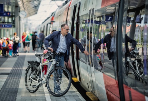 In modo sano ed ecologico sulla strada per il lavoro (foto: Energieinstitut Vorarlberg)