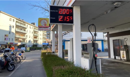 Angesichts der hohen Treibstoffpreise lohnen sich ökologische Autos und eine sparsame Fahrweise noch mehr (Foto: Anette Michel, VCS)