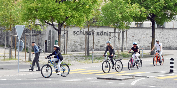 La commune de Köniz agit pour encourager les enfants et les jeunes à faire davantage de vélo.
