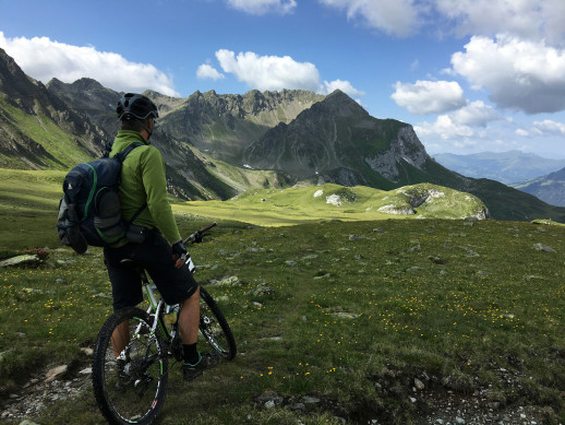 Le norme armonizzate facilitano l'avvicinamento alla mountain bike (Foto: Unsplash)